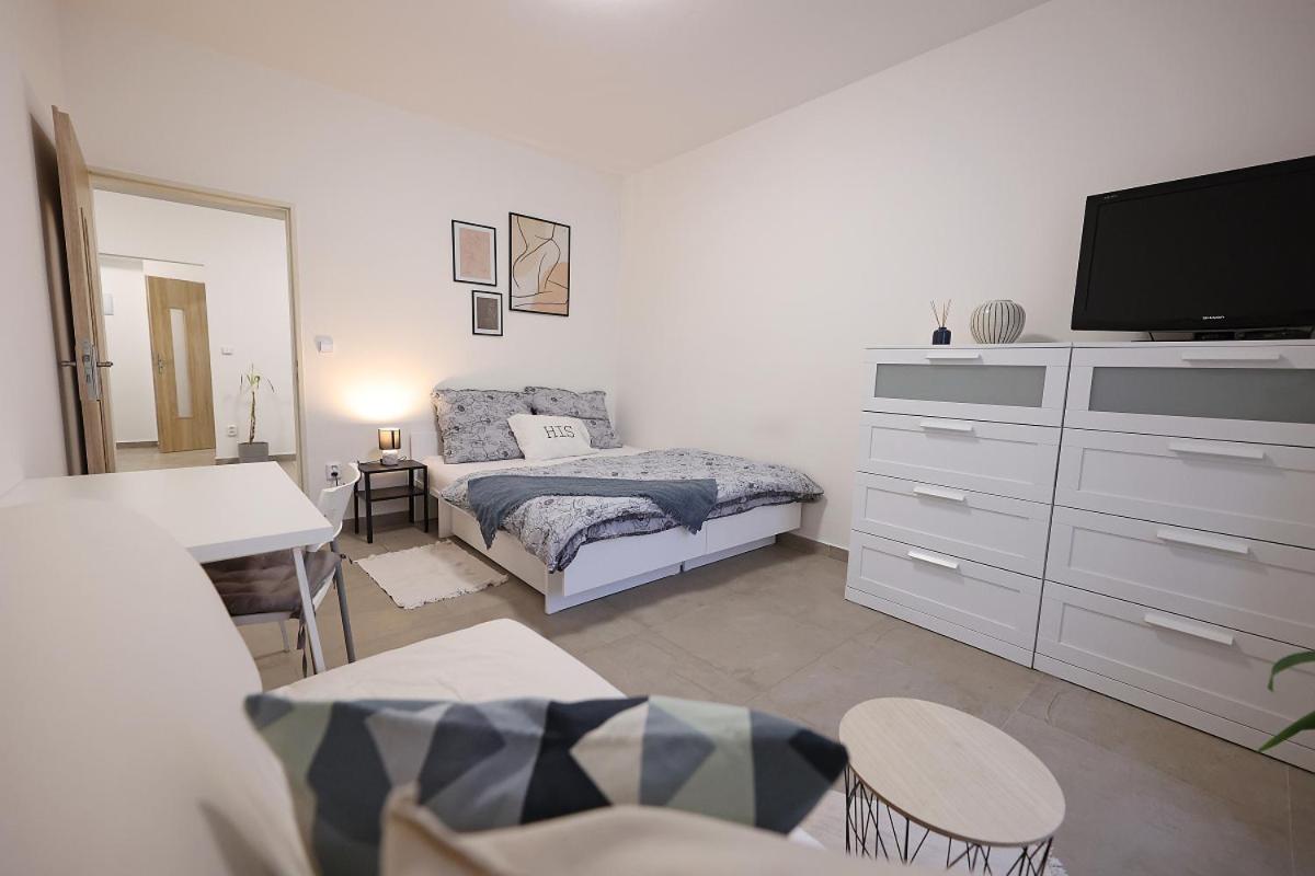 Fara No71 Apart 3 Libice nad Cidlinou Exterior foto