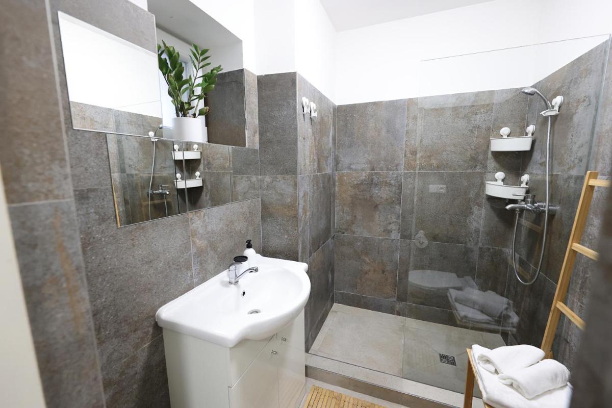 Fara No71 Apart 3 Libice nad Cidlinou Exterior foto