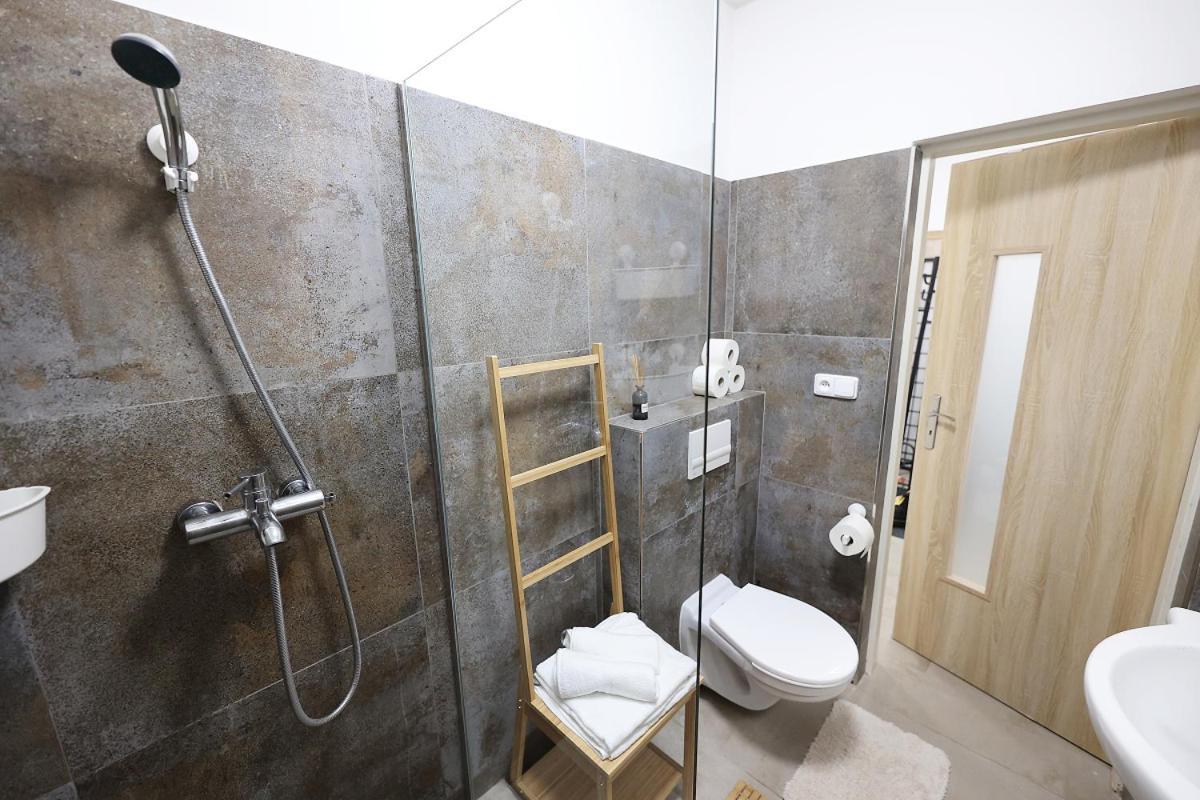 Fara No71 Apart 3 Libice nad Cidlinou Exterior foto